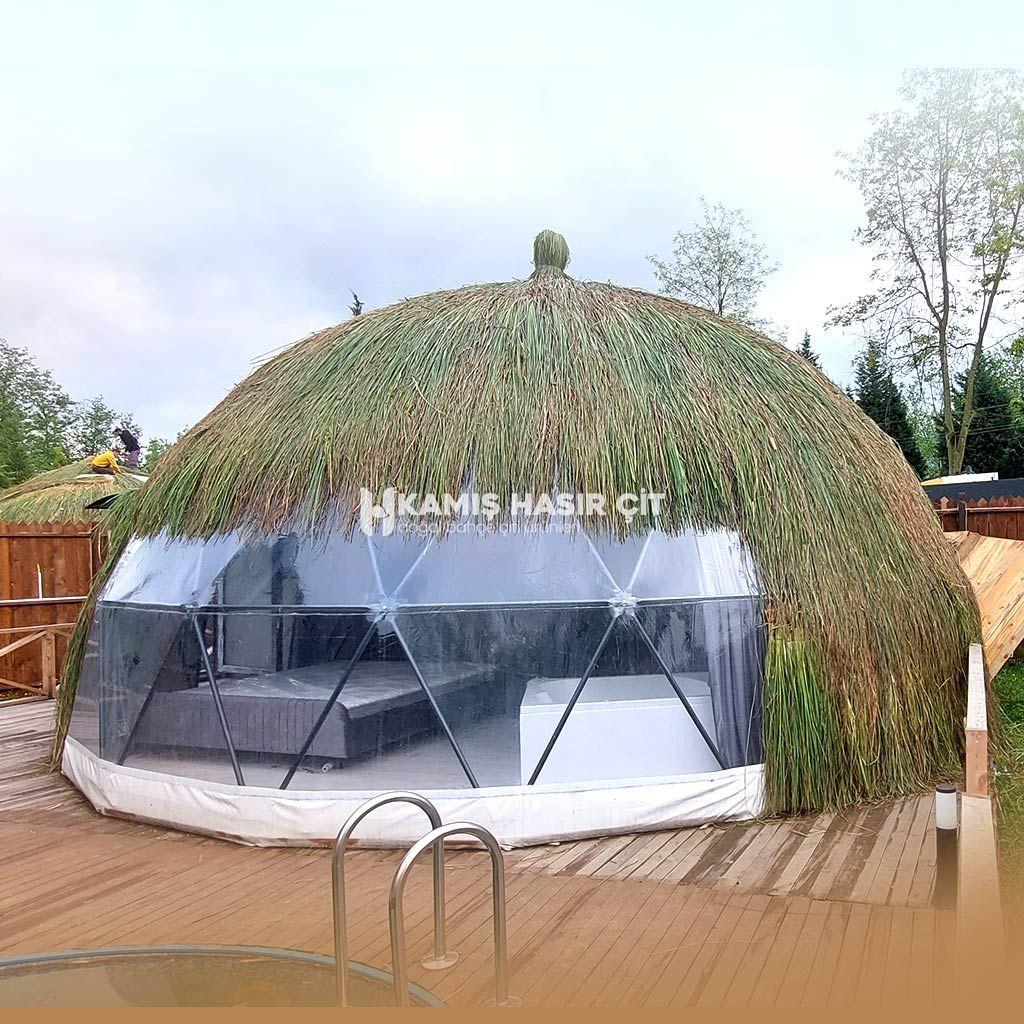 Hasır Dekorasyon Otel Dekorasyonu: Saz Çatı, Hasır Şemsiye, Bambu Çit ve Kargı Çatılarla Doğal ve Şık Mekanlar