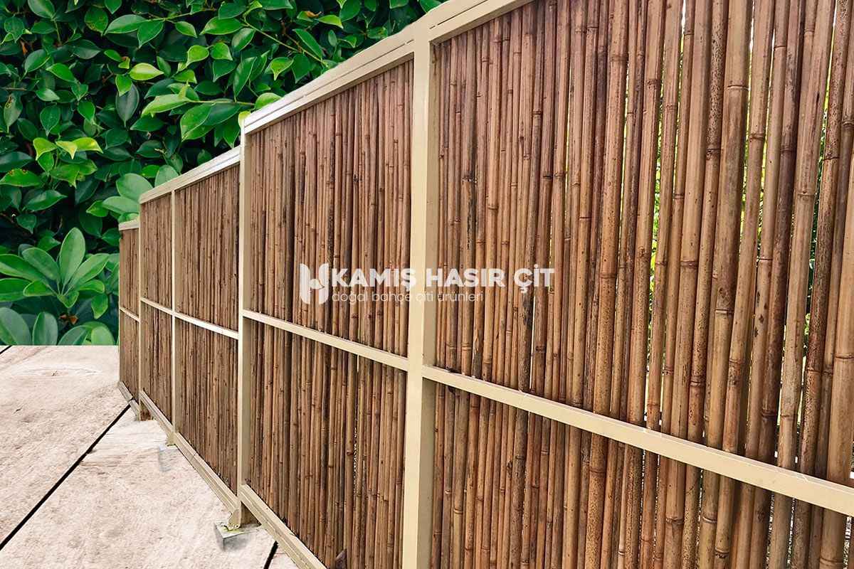 Bahçe Dekorasyon Önerileri: Saz Çatı, Hasır Şemsiye, Bambu Çit ve Kargı Çatılarla Doğal ve Şık Mekanlar